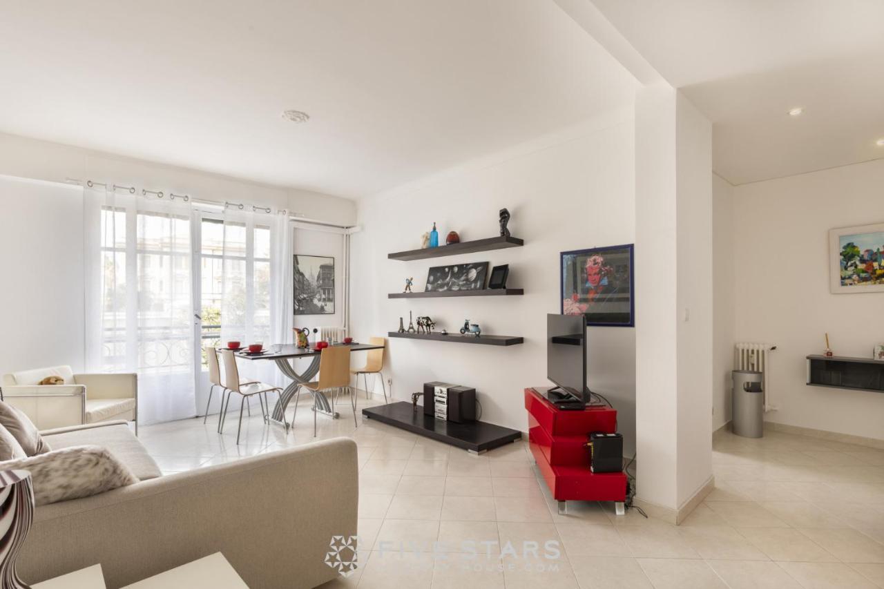 Suite Flora Five Stars Holiday House Nice Luaran gambar